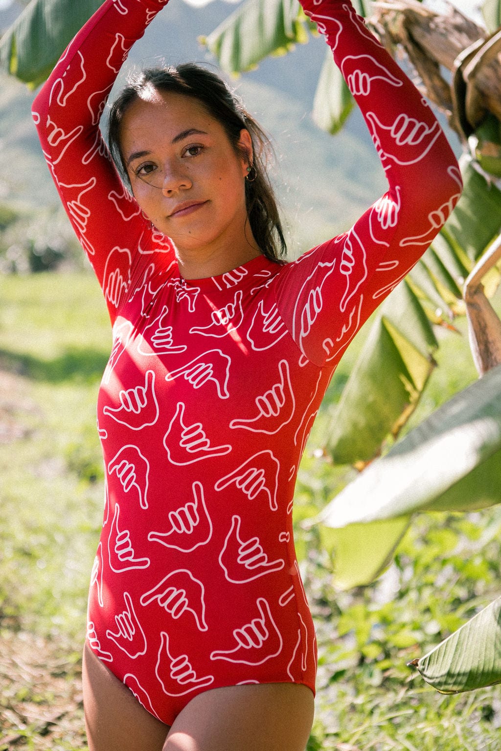 Women's OF ONE SEA | Long Sleeve Zip Up in Red Shaka